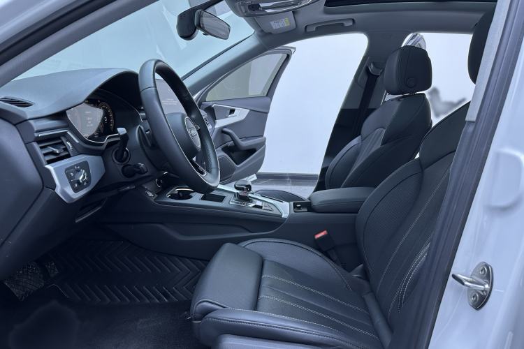 Used Audi A4L 2022 40 TFSI Fashion Dynamic Model Left Front Seat