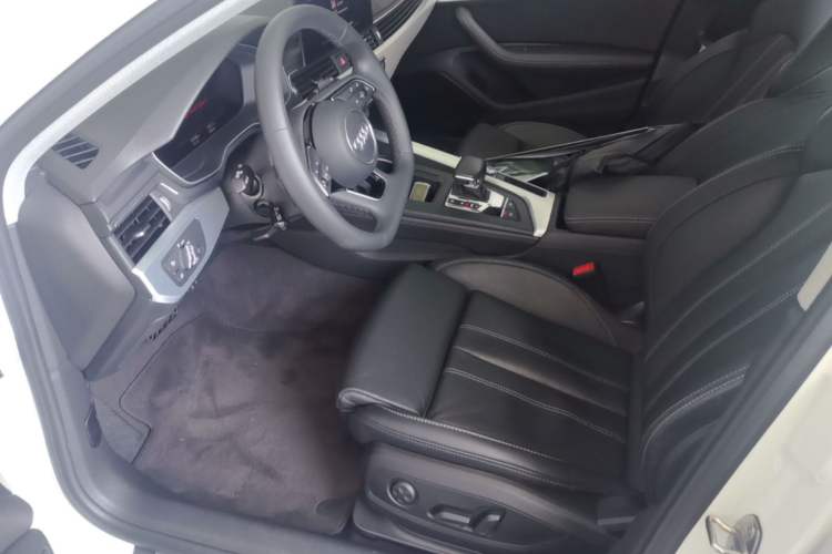 Used Audi A4L 2022 40 TFSI Luxury Dynamic Model Left Front Seat