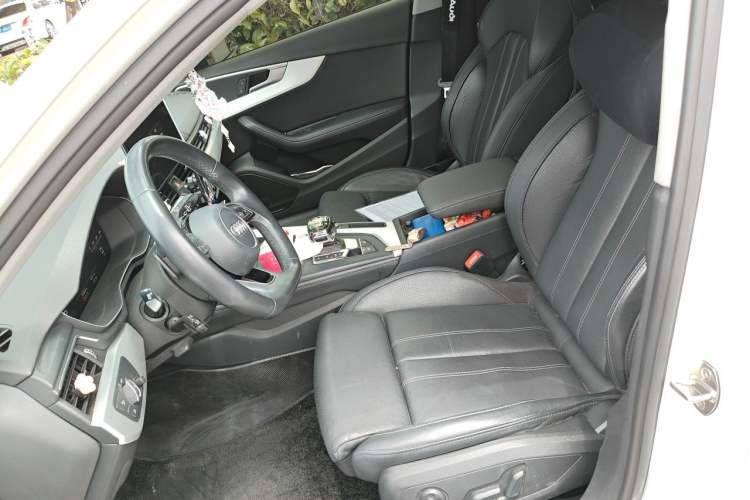 Used Audi A4L 2022 40 TFSI Luxury Dynamic Model Left Front Seat