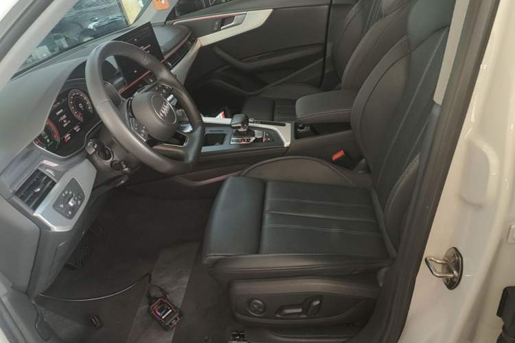 Used Audi A4L 2022 40 TFSI Fashion Dynamic Model Left Front Seat
