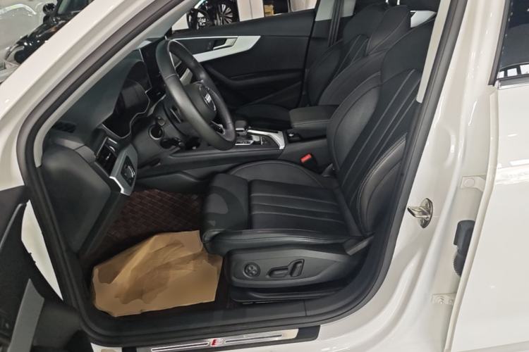 Used Audi A4L 2022 40 TFSI Fashion Dynamic Model Left Front Seat