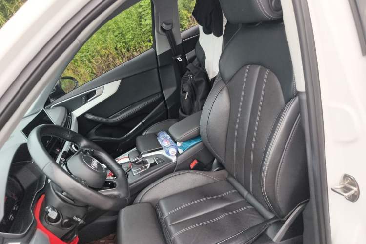 Used Audi A4L 2022 40 TFSI Luxury Dynamic Model Left Front Seat