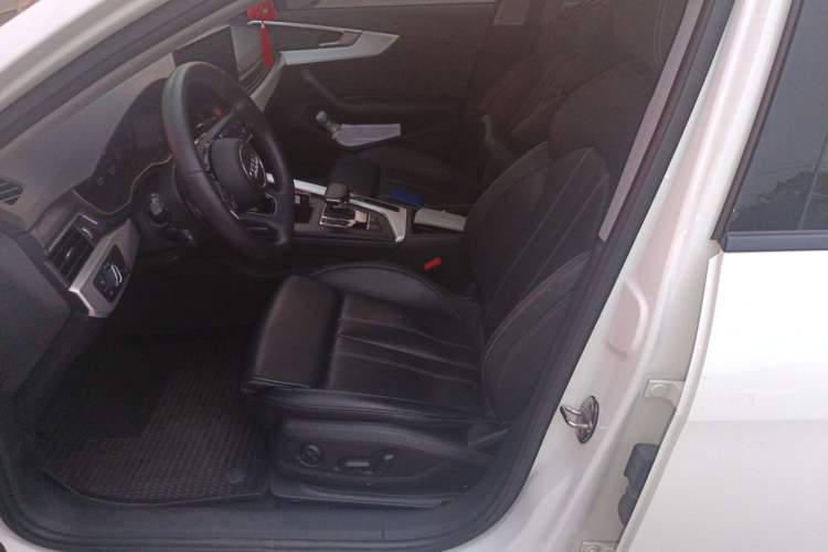 Used Audi A4L 2022 40 TFSI Luxury Dynamic Model Left Front Seat