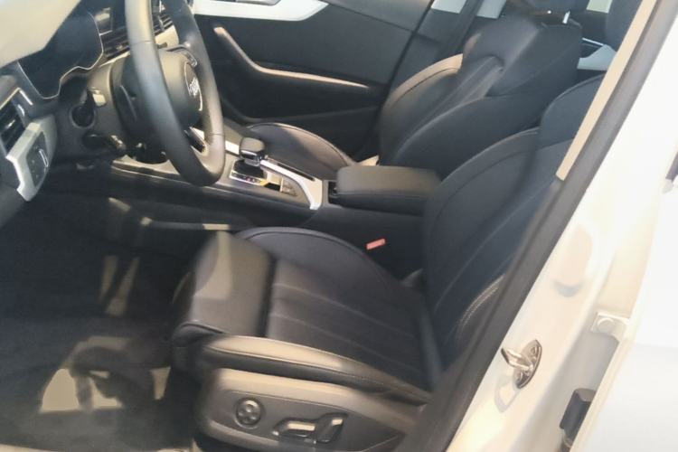 Used Audi A4L 2022 40 TFSI Fashion Dynamic Model Left Front Seat