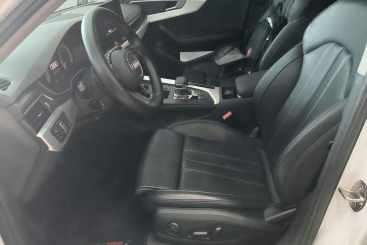 Used Audi A4L 2022 40 TFSI Fashion Dynamic Model Left Front Seat
