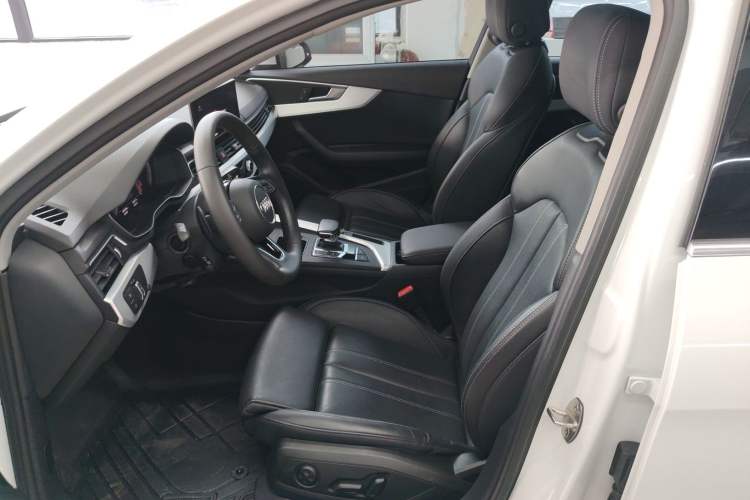 Used Audi A4L 2022 40 TFSI Fashion Dynamic Model Left Front Seat