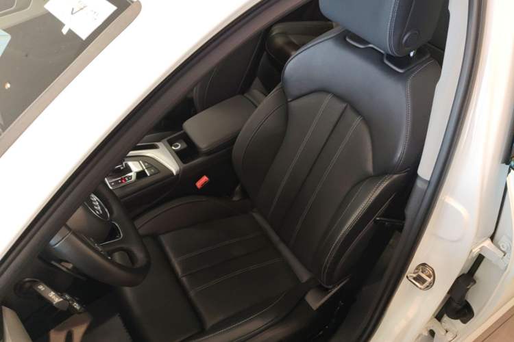 Used Audi A4L 2022 40 TFSI Luxury Dynamic Model Left Front Seat