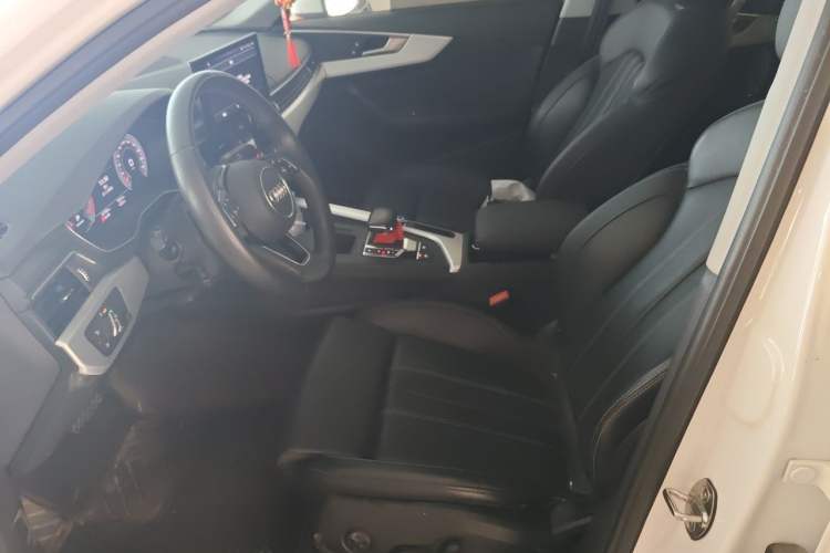 Used Audi A4L 2022 40 TFSI Fashion Dynamic Model Left Front Seat