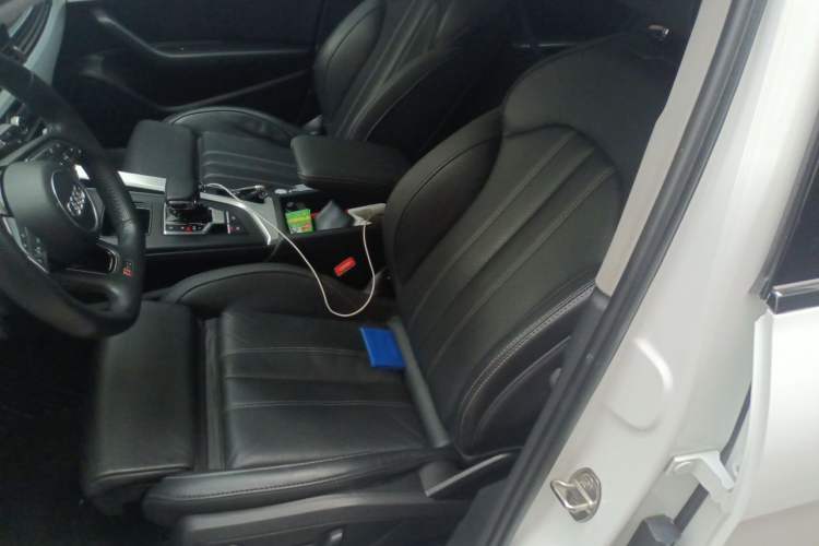 Used Audi A4L 2022 40 TFSI Fashion Dynamic Model Left Front Seat