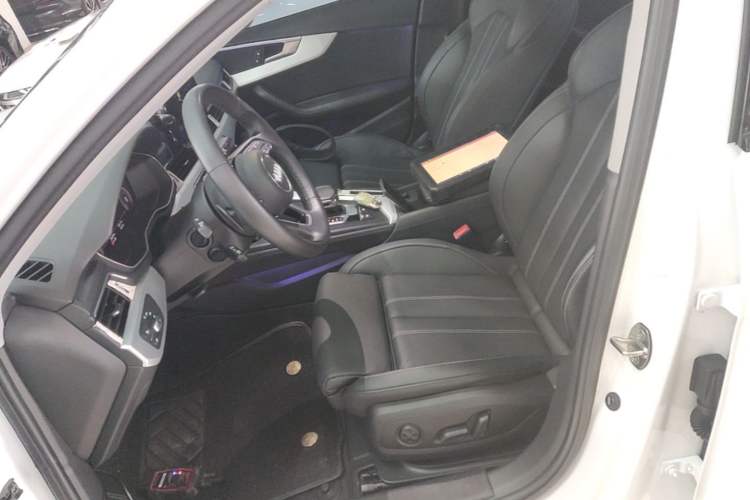 Used Audi A4L 2022 40 TFSI Luxury Dynamic Model Left Front Seat