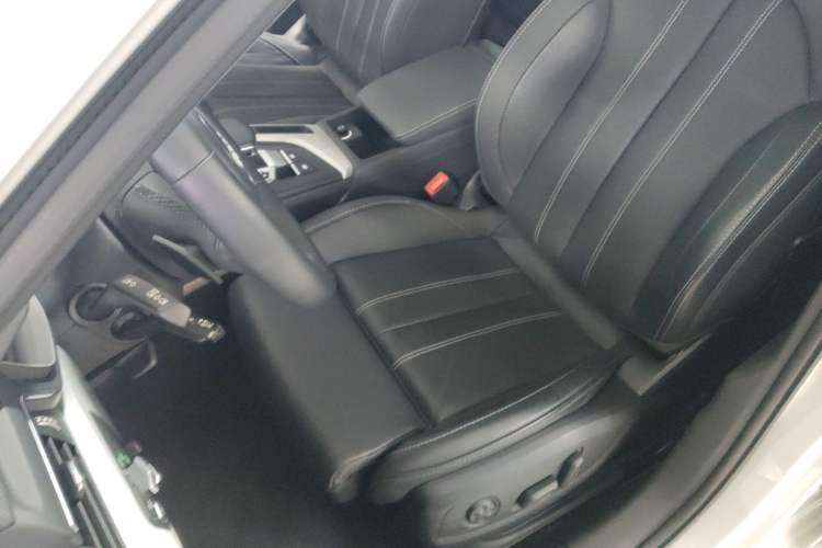 Used Audi A4L 2022 40 TFSI Fashion Dynamic Model Left Front Seat