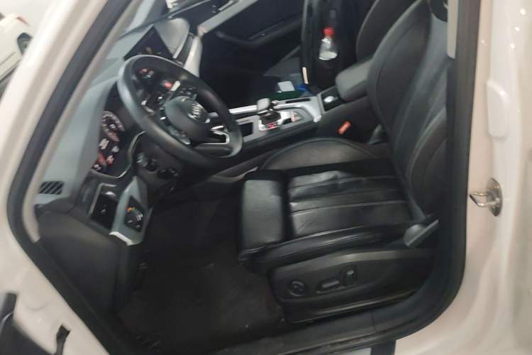 Used Audi A4L 2022 40 TFSI Fashion Dynamic Model Left Front Seat