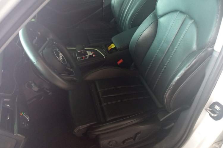 Used Audi A4L 2022 40 TFSI Fashion Dynamic Model Left Front Seat