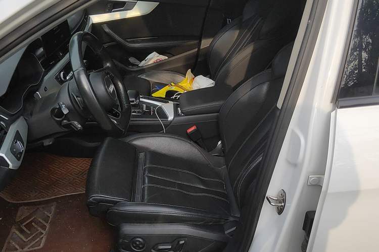 Used Audi A4L 2022 40 TFSI Luxury Dynamic Model Left Front Seat