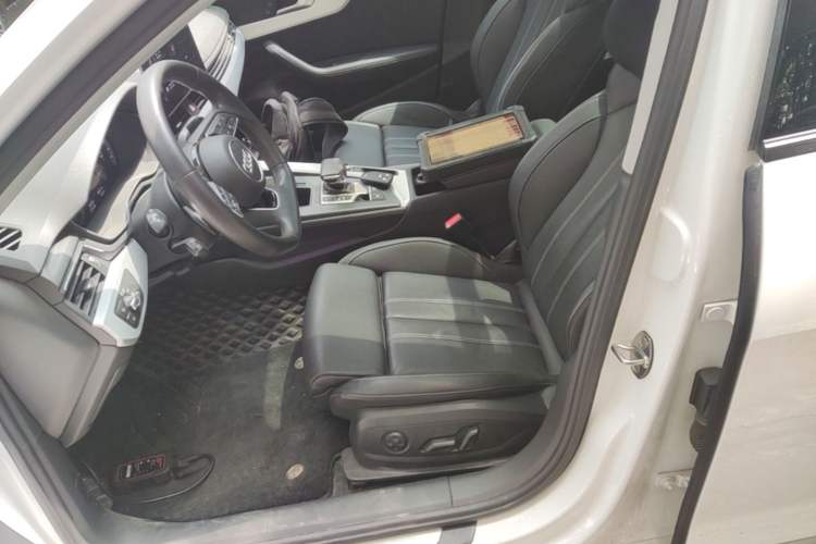 Used Audi A4L 2022 40 TFSI Fashion Dynamic Model Left Front Seat