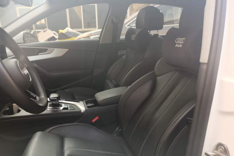 Used Audi A4L 2022 40 TFSI Fashion Dynamic Model Left Front Seat