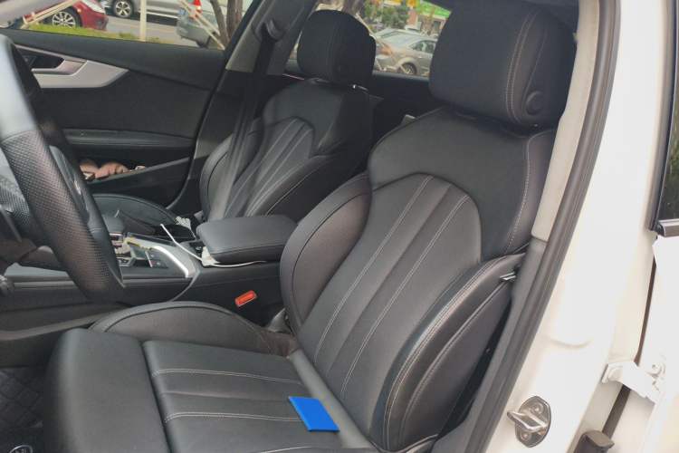 Used Audi A4L 2022 40 TFSI Luxury Dynamic Model Left Front Seat