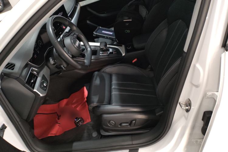 Used Audi A4L 2022 40 TFSI Luxury Dynamic Model Left Front Seat