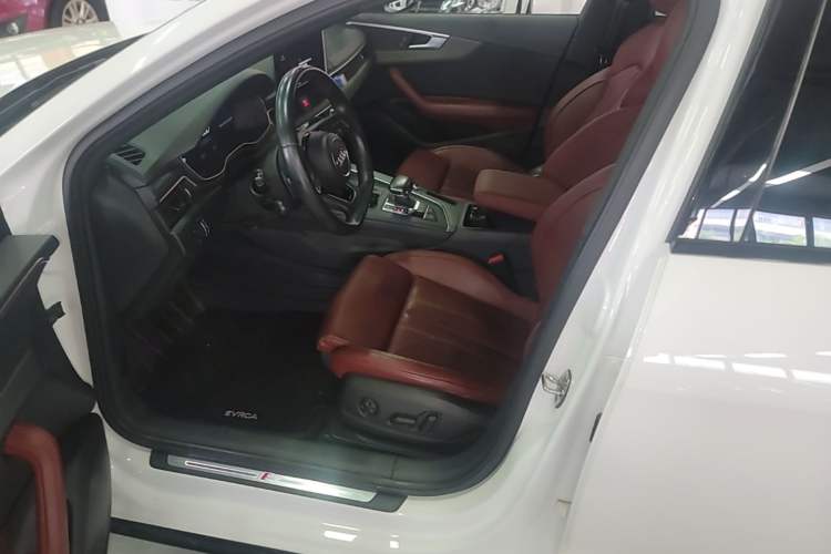 Used Audi A4L 2022 40 TFSI Luxury Dynamic Model Left Front Seat