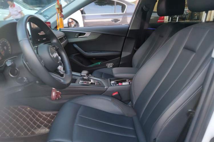 Used Audi A4L 2022 40 TFSI Stylish and Elegant Edition Left Front Seat