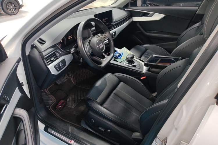 Used Audi A4L 2022 40 TFSI Luxury Dynamic Model Left Front Seat
