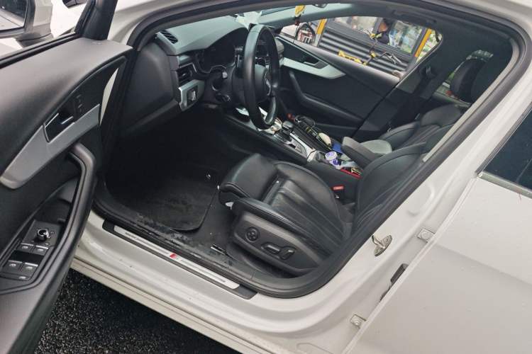 Used Audi A4L 2022 40 TFSI Fashion Dynamic Model Left Front Seat