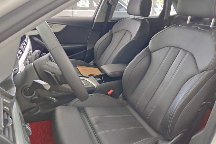 Used Audi A4L 2022 40 TFSI Fashion Dynamic Model Left Front Seat