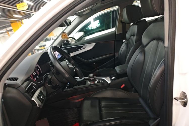 Used Audi A4L 2022 40 TFSI Luxury Dynamic Model Left Front Seat