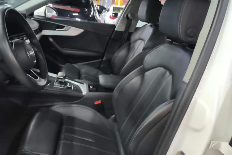 Used Audi A4L 2022 40 TFSI Fashion Dynamic Model Left Front Seat