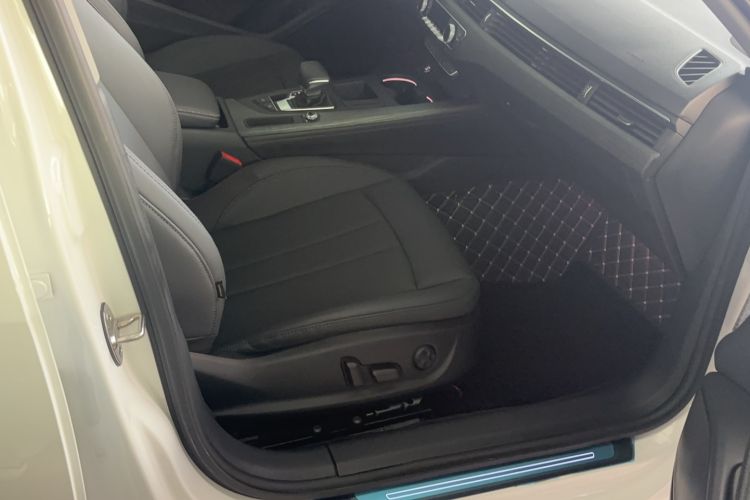 Used Audi A4L 2022 40 TFSI Luxury Prestige Edition Left Front Seat