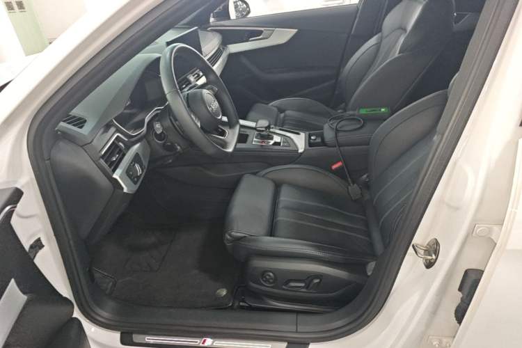Used Audi A4L 2022 40 TFSI Luxury Dynamic Model Left Front Seat