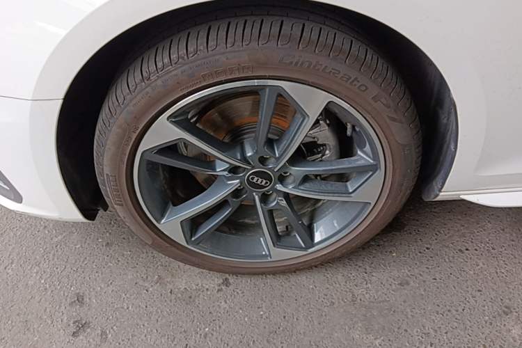 Used Audi A4L 2022 40 TFSI Fashion Dynamic Model Left Front Wheel Hub