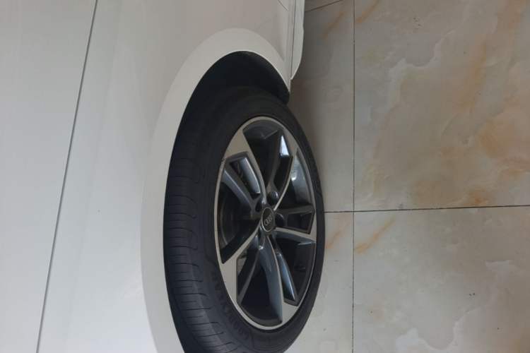 Used Audi A4L 2022 40 TFSI Fashion Dynamic Model Left Front Wheel Hub