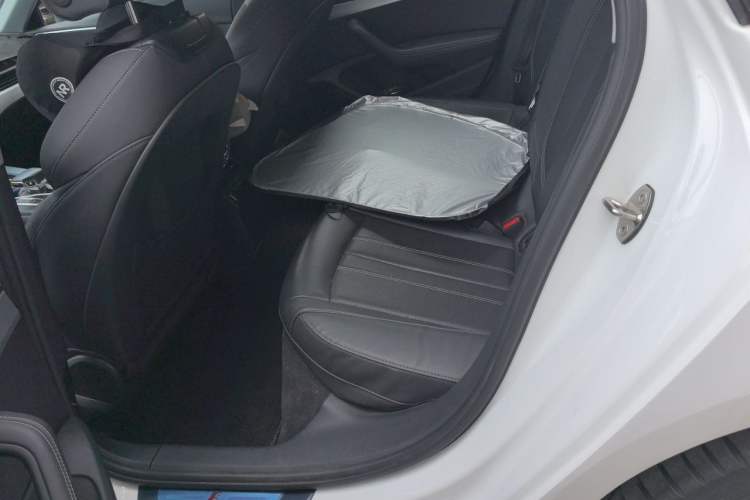 Used Audi A4L 2022 40 TFSI Luxury Dynamic Model Left Rear Seat