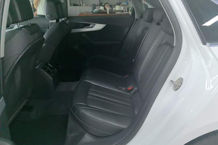 Used Audi A4L 2022 40 TFSI Fashion Dynamic Model Left Rear Seat