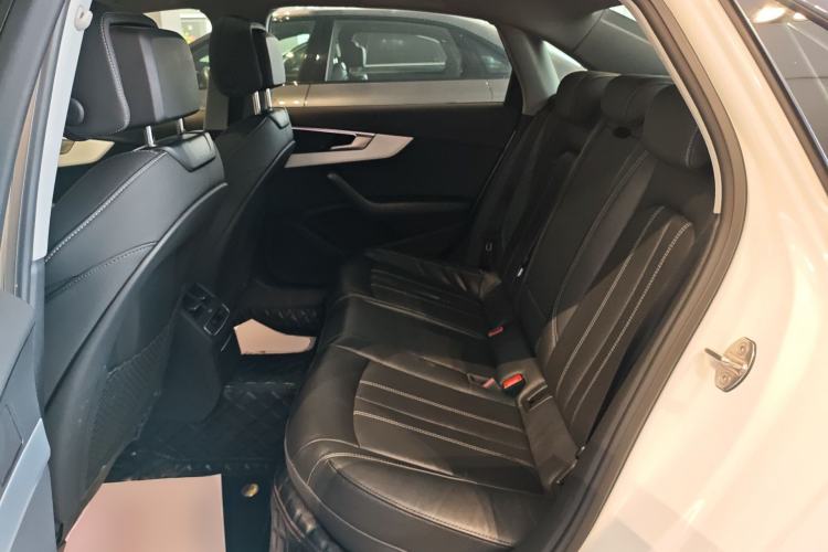 Used Audi A4L 2022 40 TFSI Luxury Dynamic Model Left Rear Seat