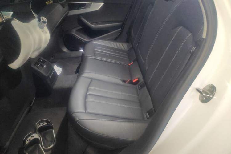 Used Audi A4L 2022 40 TFSI Fashion Dynamic Model Left Rear Seat