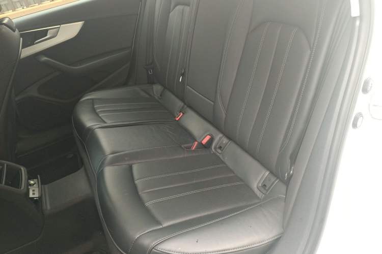 Used Audi A4L 2022 40 TFSI Fashion Dynamic Model Left Rear Seat