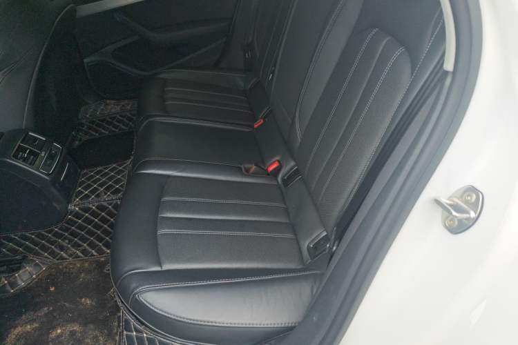 Used Audi A4L 2022 40 TFSI Fashion Dynamic Model Left Rear Seat