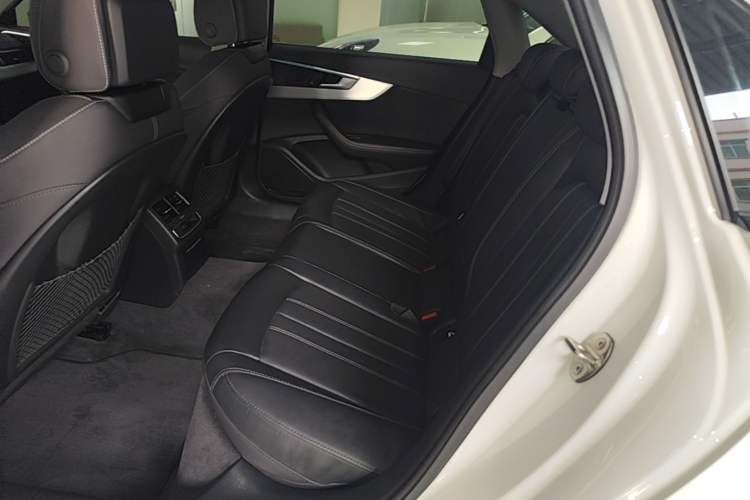 Used Audi A4L 2022 40 TFSI Fashion Dynamic Model Left Rear Seat
