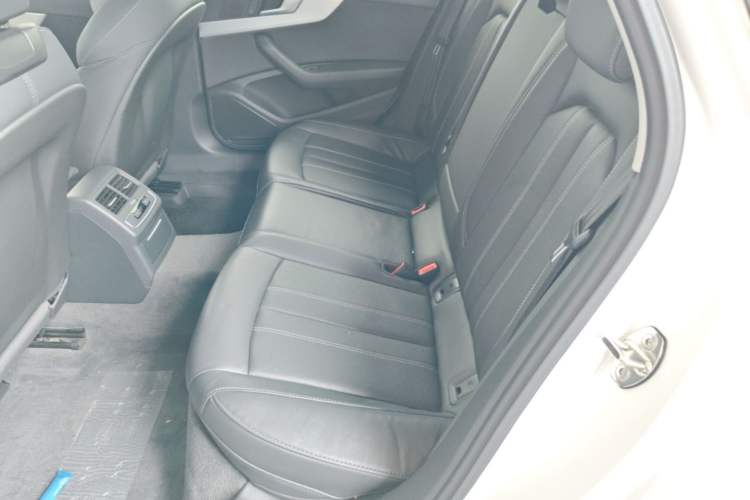 Used Audi A4L 2022 40 TFSI Fashion Dynamic Model Left Rear Seat
