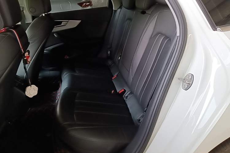 Used Audi A4L 2022 40 TFSI Fashion Dynamic Model Left Rear Seat