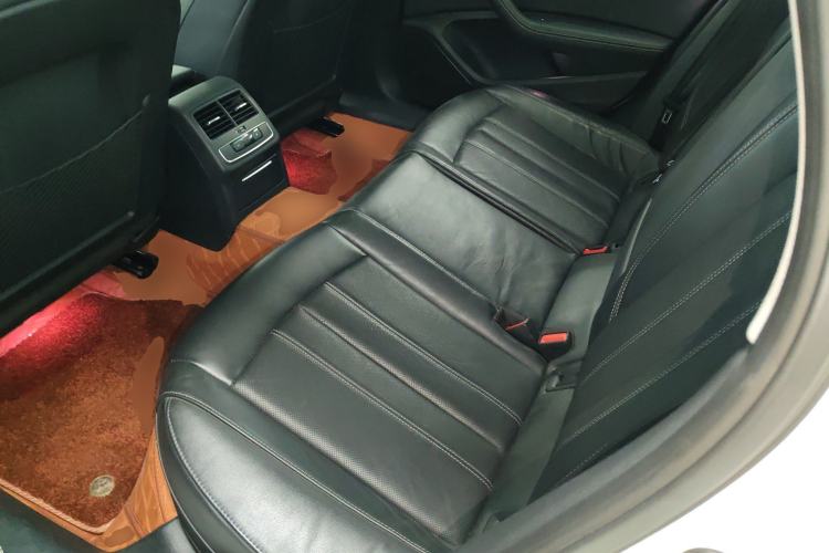 Used Audi A4L 2022 40 TFSI Luxury Dynamic Model Left Rear Seat