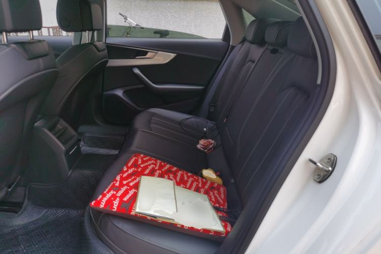 Used Audi A4L 2022 40 TFSI Fashion Dynamic Model Left Rear Seat
