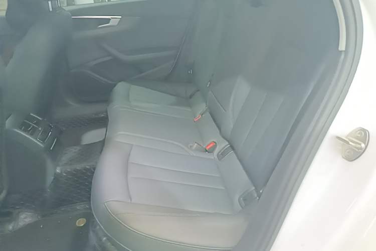 Used Audi A4L 2022 40 TFSI Stylish and Elegant Edition Left Rear Seat