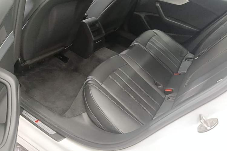 Used Audi A4L 2022 40 TFSI Fashion Dynamic Model Left Rear Seat