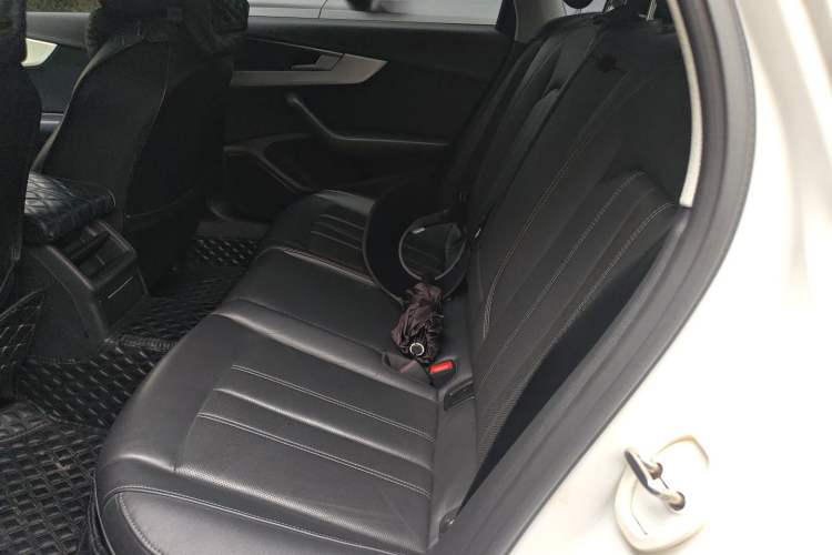 Used Audi A4L 2022 40 TFSI Fashion Dynamic Model Left Rear Seat