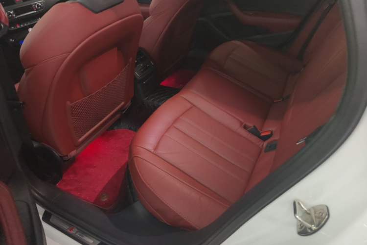 Used Audi A4L 2022 40 TFSI Luxury Dynamic Model Left Rear Seat