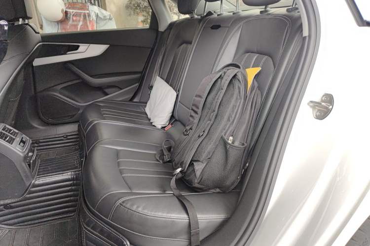 Used Audi A4L 2022 40 TFSI Luxury Dynamic Model Left Rear Seat