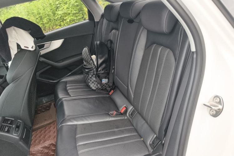 Used Audi A4L 2022 40 TFSI Luxury Dynamic Model Left Rear Seat
